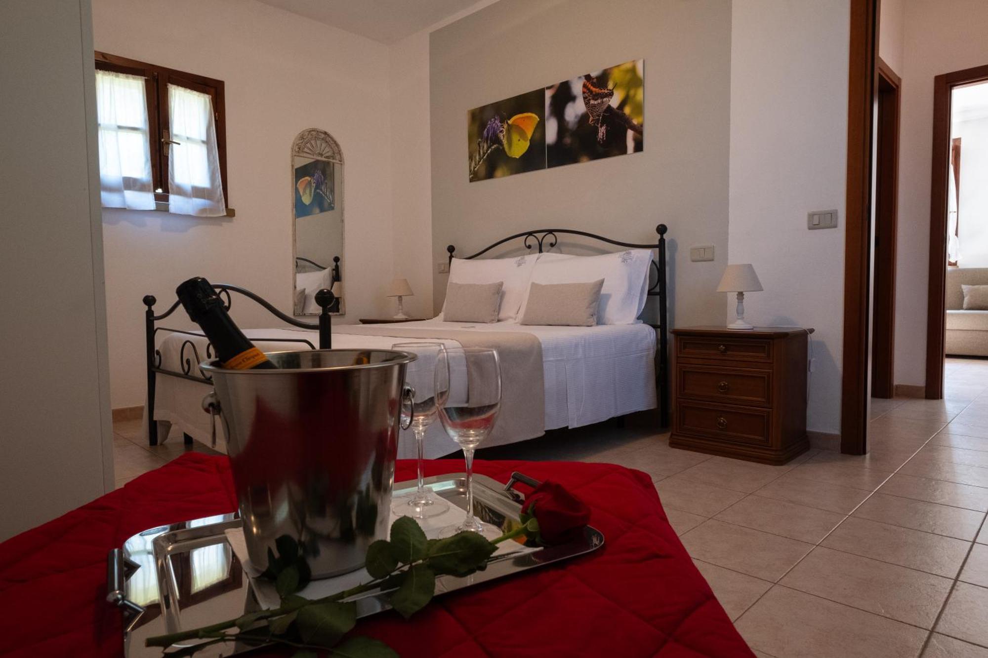 Agriturismo I Cerroni 蒙泰斯库达伊奥 外观 照片