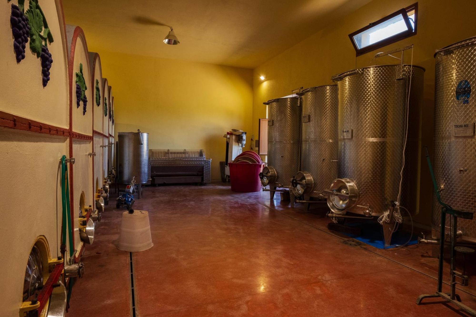 Agriturismo I Cerroni 蒙泰斯库达伊奥 外观 照片