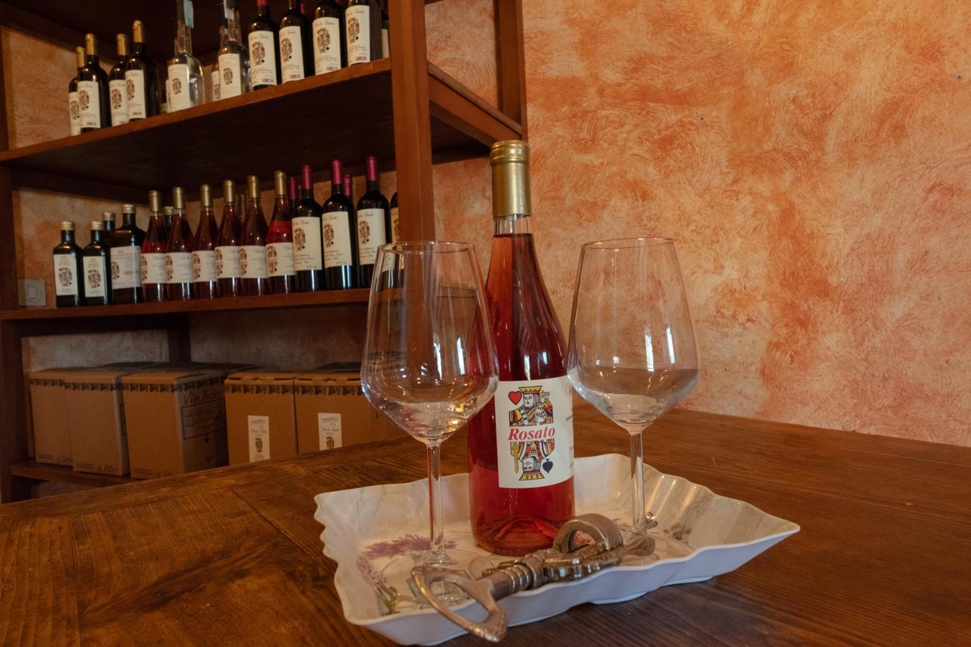 Agriturismo I Cerroni 蒙泰斯库达伊奥 外观 照片