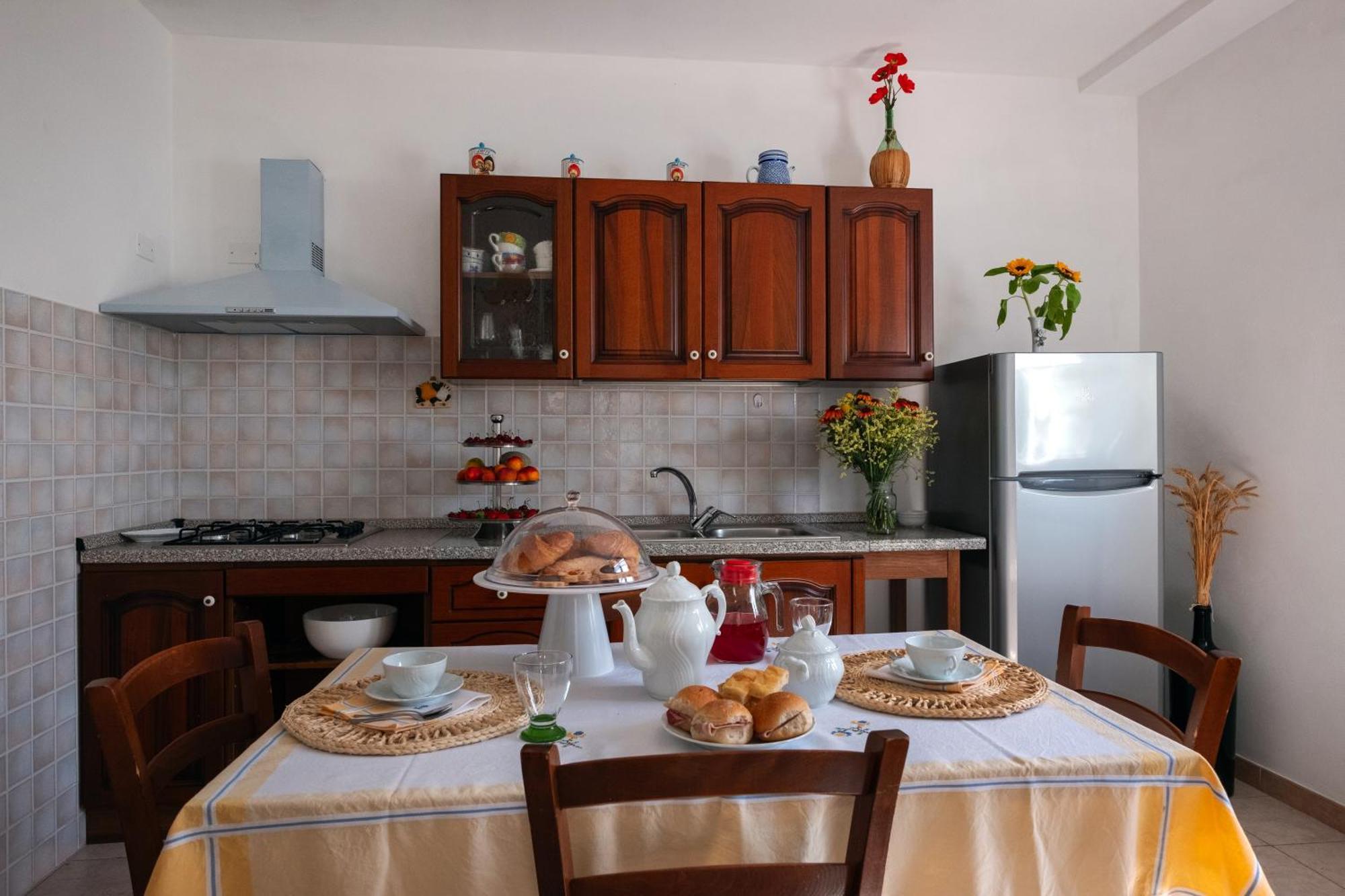 Agriturismo I Cerroni 蒙泰斯库达伊奥 外观 照片
