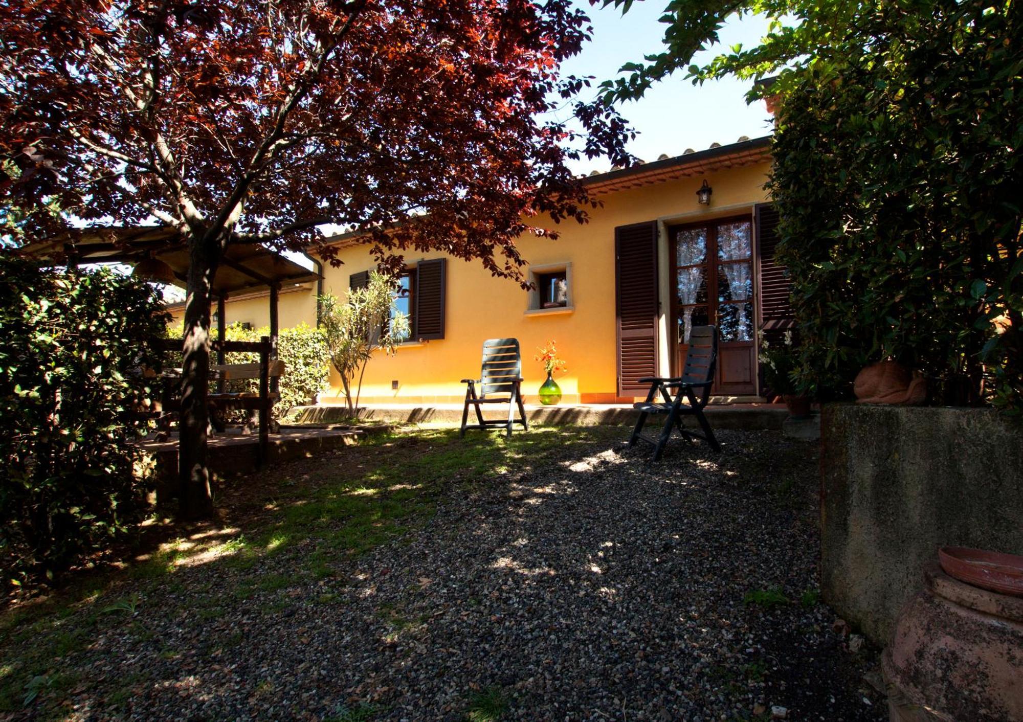 Agriturismo I Cerroni 蒙泰斯库达伊奥 外观 照片